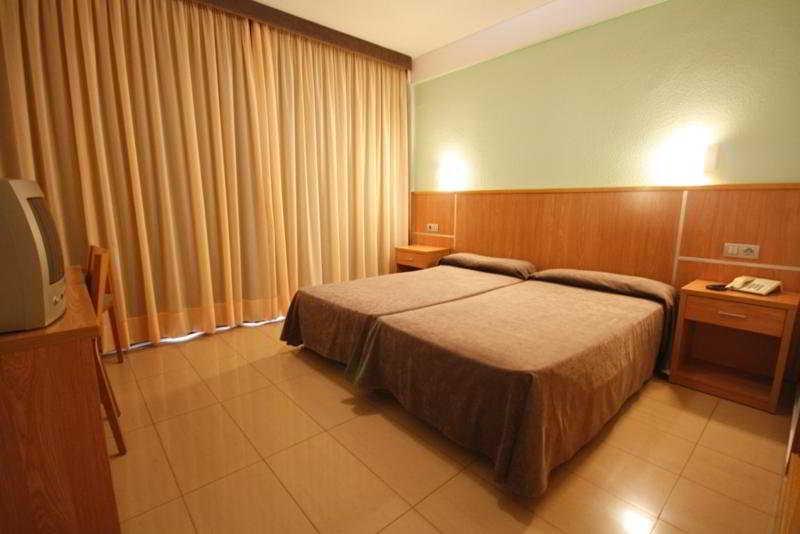 Hotel Perla เบนิดอร์ม ภายนอก รูปภาพ